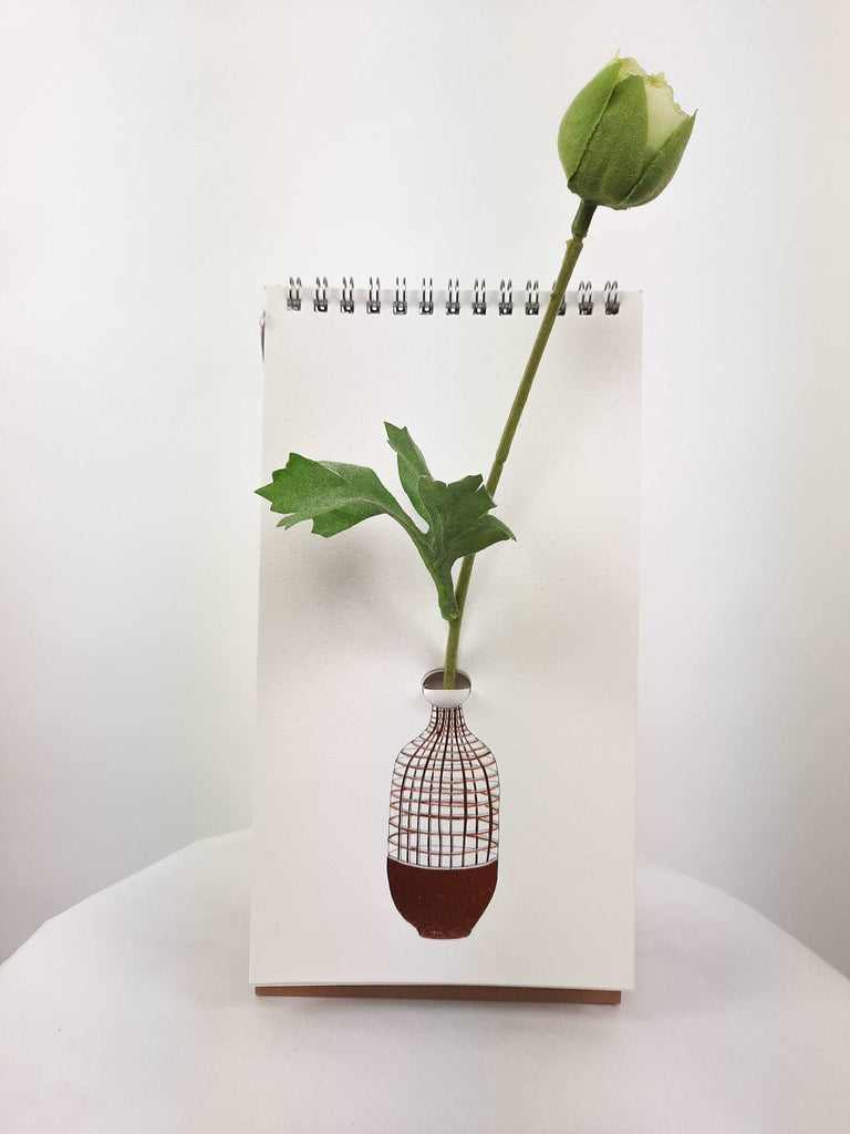 flip vase